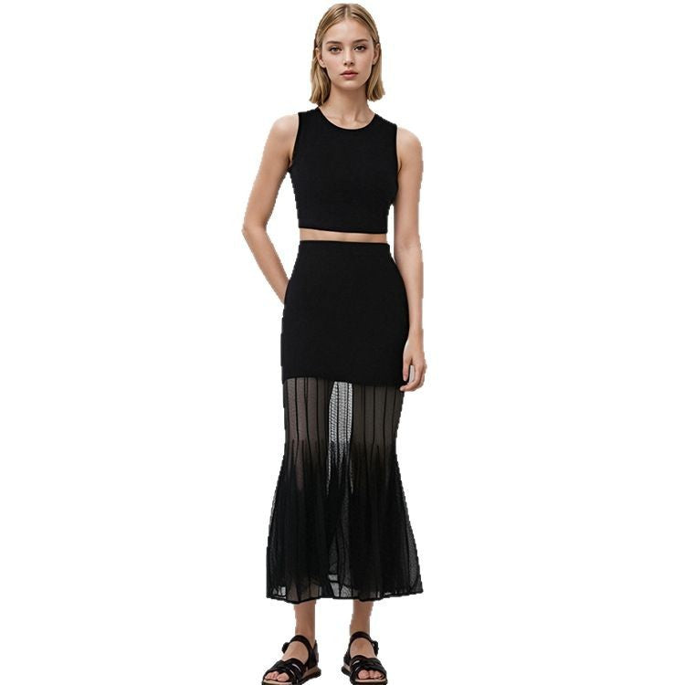 Stylish and modern casual set with a sleeveless, round-neck top and a knitted skirt with drawstrings