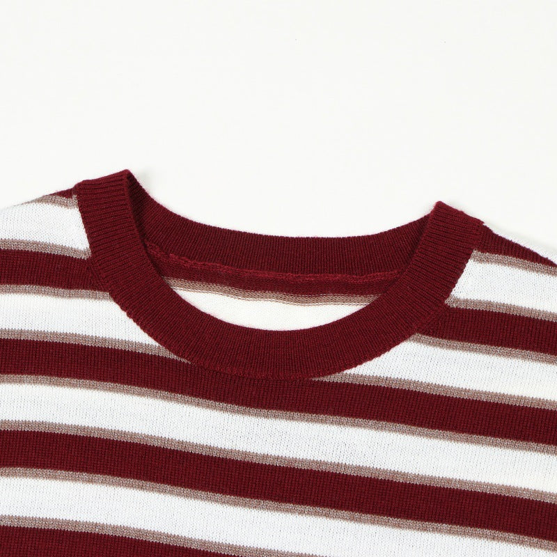 Stylish sleeveless pullover with a round neckline and stripes in high-quality wool knit