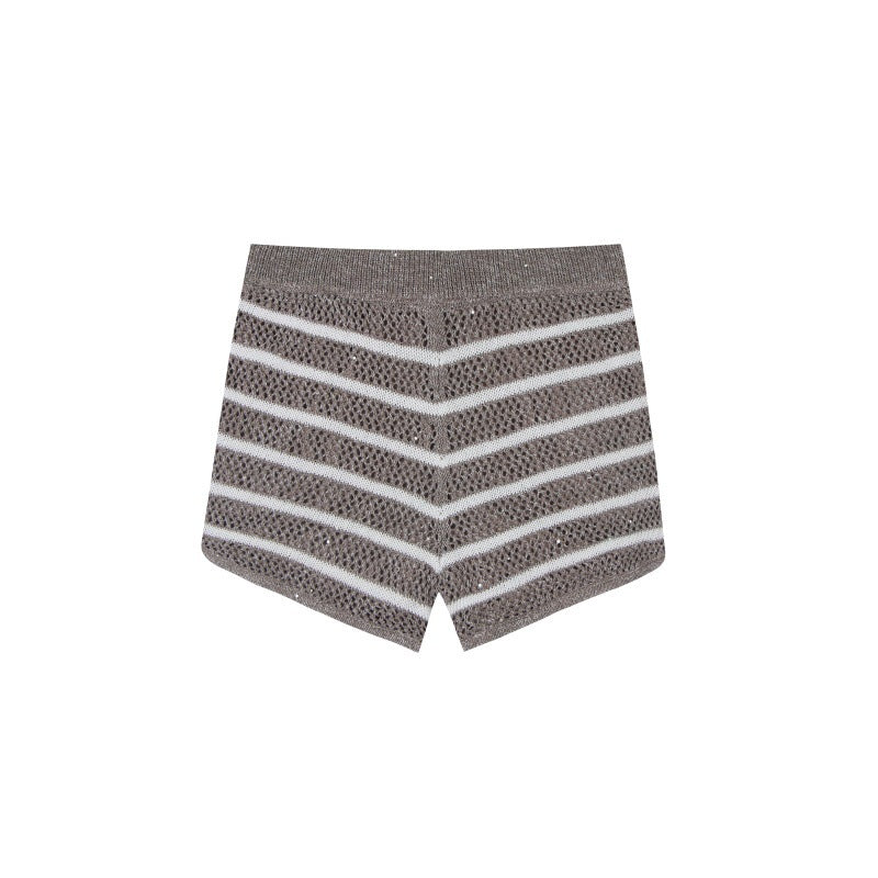 High-quality pullover with round neck, long sleeves, stripes, and drawstring