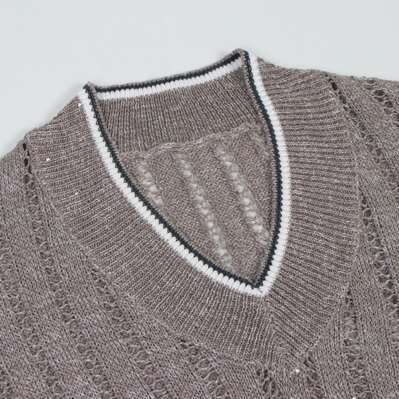 Elegant, high-quality sleeveless linen knit pullover with V-neckline