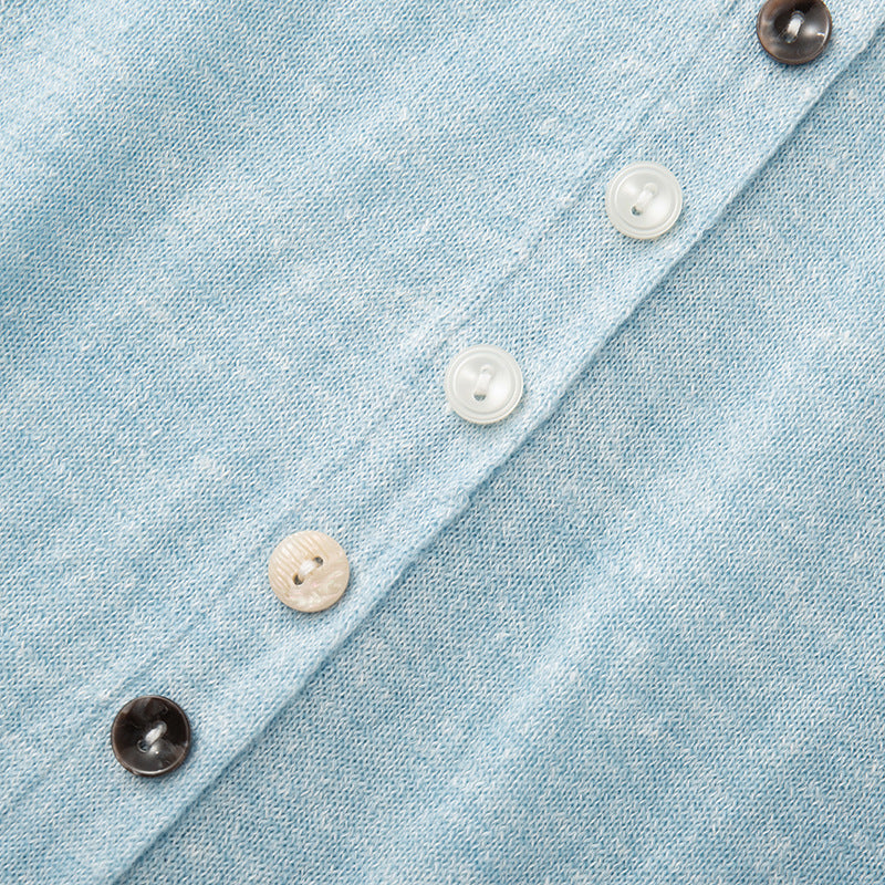 Lightweight wool and linen knit sweater with V-neck, short sleeves, and high-quality buttons
