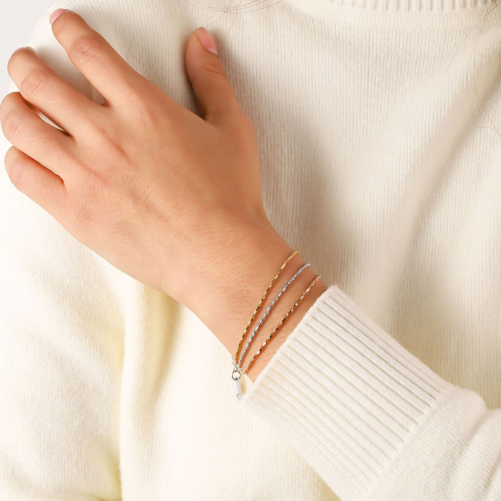 Stainless steel twisted square snake bracelet for women's European and American fashion trends, 18K vacuum electroplated titanium steel snake bone chain bracelet inside the furnace