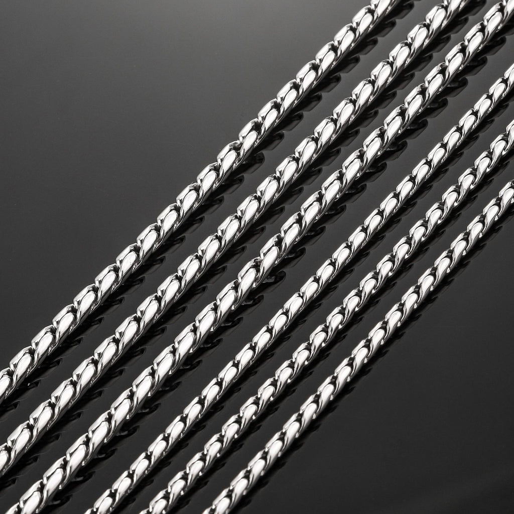 Cross border stainless steel Cuban chain necklace hot selling in Europe and America, fashionable and versatile, personalized and non fading men's titanium steel necklace