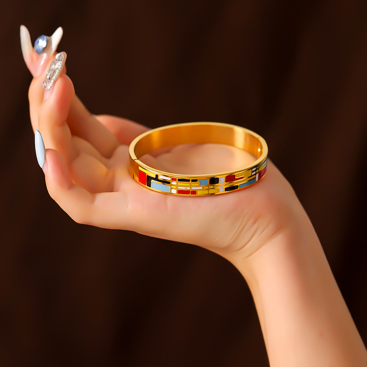 European and American titanium steel enamel bracelet, retro painted buckle style vacuum plated 18k gold bracelet, women's stainless steel bracelet