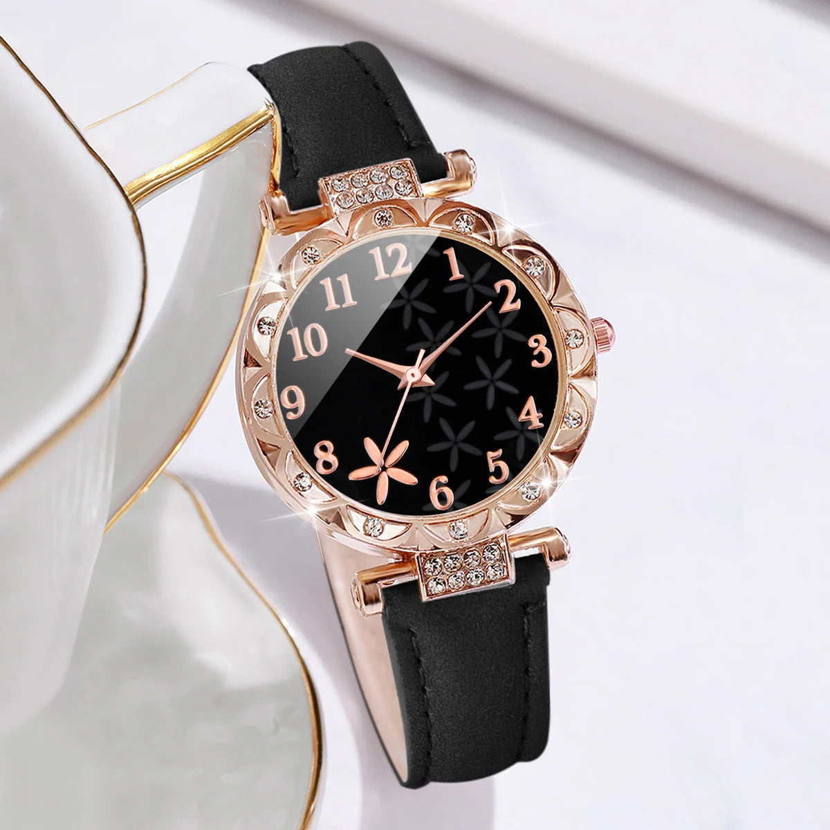 Cross border hot selling women's black starfish pattern dial women's watch ins style fashionable women's quartz watch+bracelet