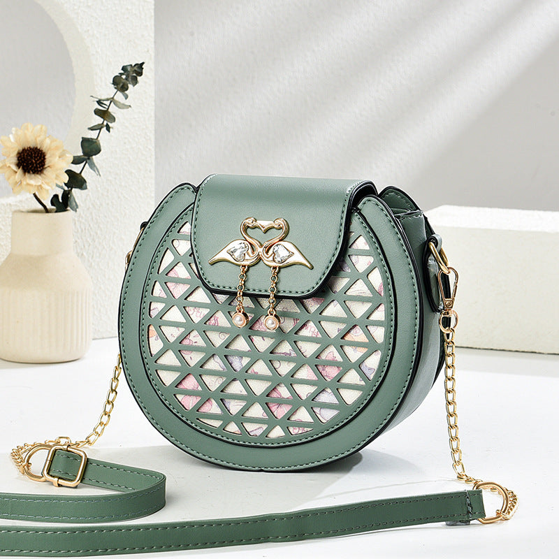 Niche Design Women's Chain Bag 2025 New Fresh and Sweet Women's Bag Large Capacity Single Shoulder Small Round Bag