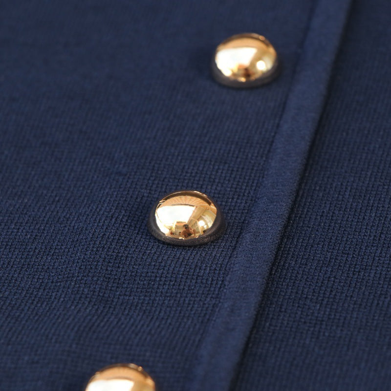 Elegant royal-colored dress with round neckline, long sleeves, A-line cut, mid-length, made from high-quality knit fabric