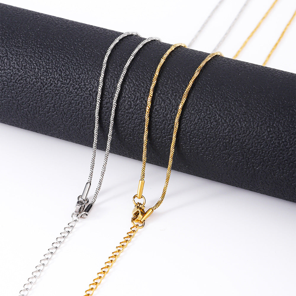 Cross border hot selling stainless steel twisted square snake necklace, titanium steel DIY plain chain plated with 18K furnace gold, non fading necklace