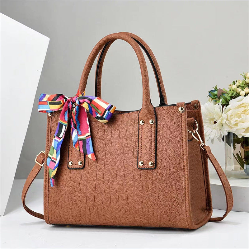2025 Foreign Trade New Fashionable Embossed Crocodile Pattern Large Capacity Mom's Bag Simple Cross Shoulder Handheld Women's Bag One Piece dropshipping