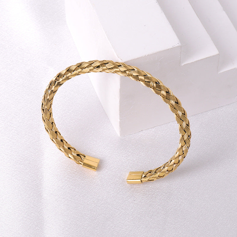Cross border fashion stainless steel braided bracelet with high-end feel, no fading, versatile and open mouth jewelry wholesale