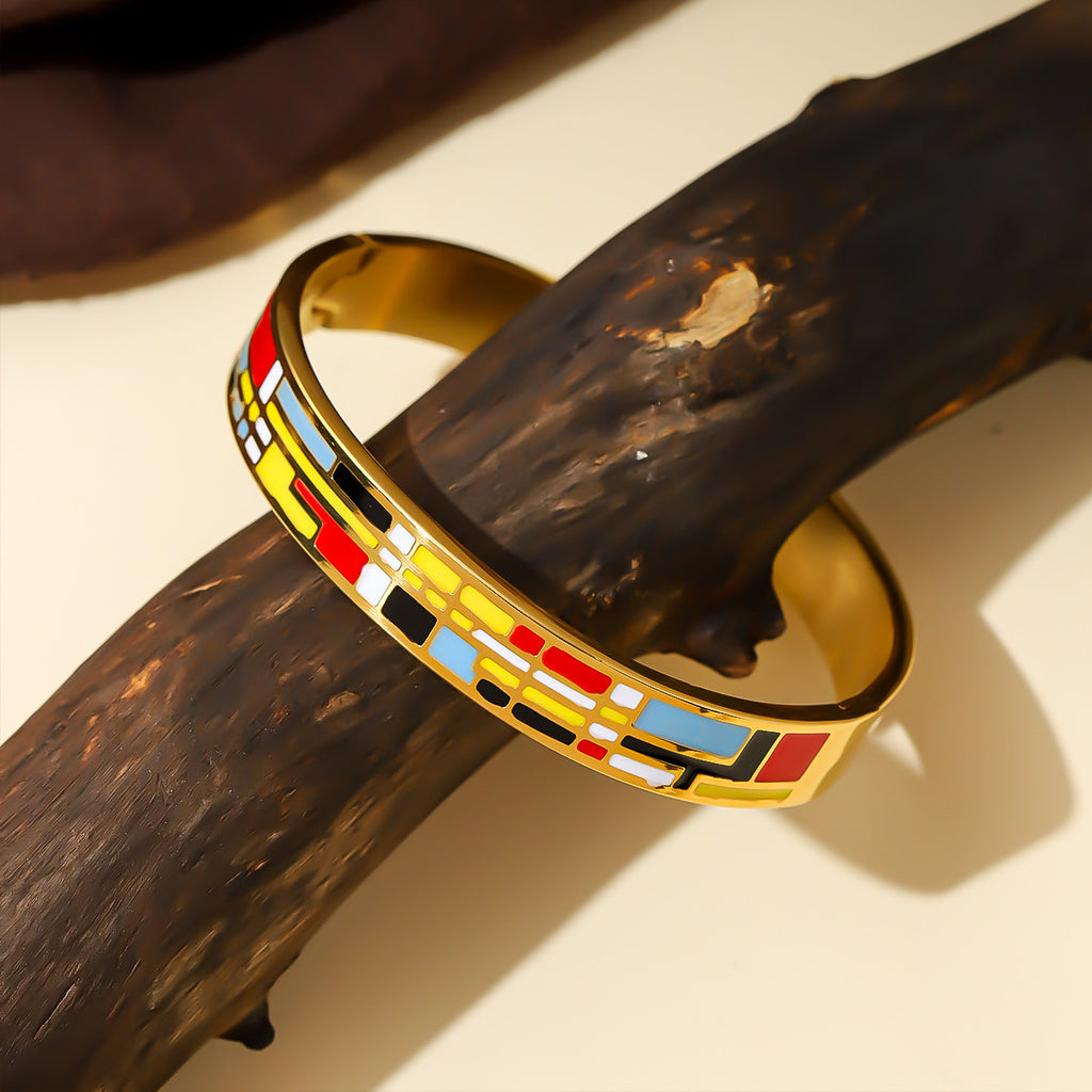 European and American titanium steel enamel bracelet, retro painted buckle style vacuum plated 18k gold bracelet, women's stainless steel bracelet